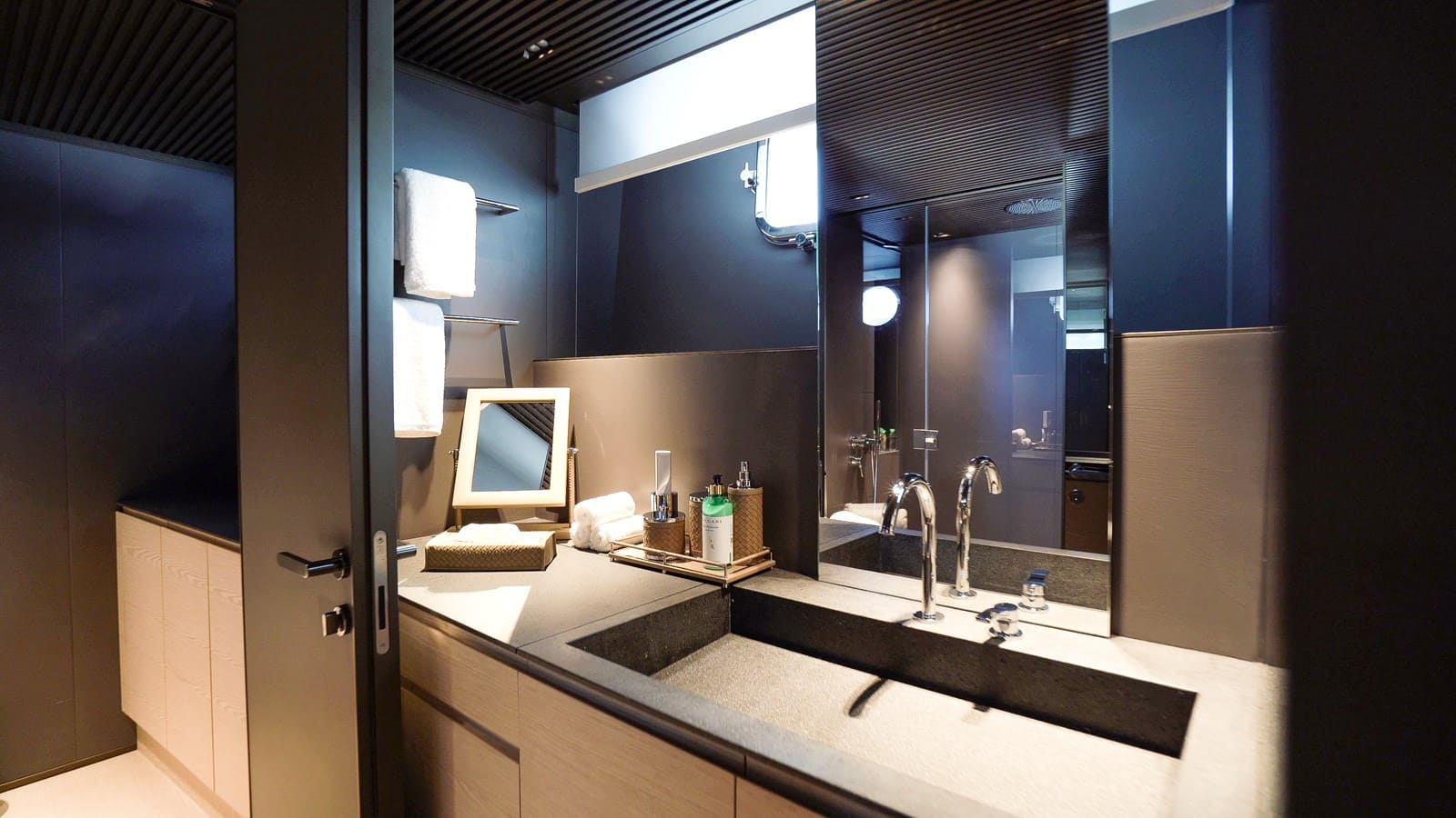 VIP-санузел/VIP bathroom