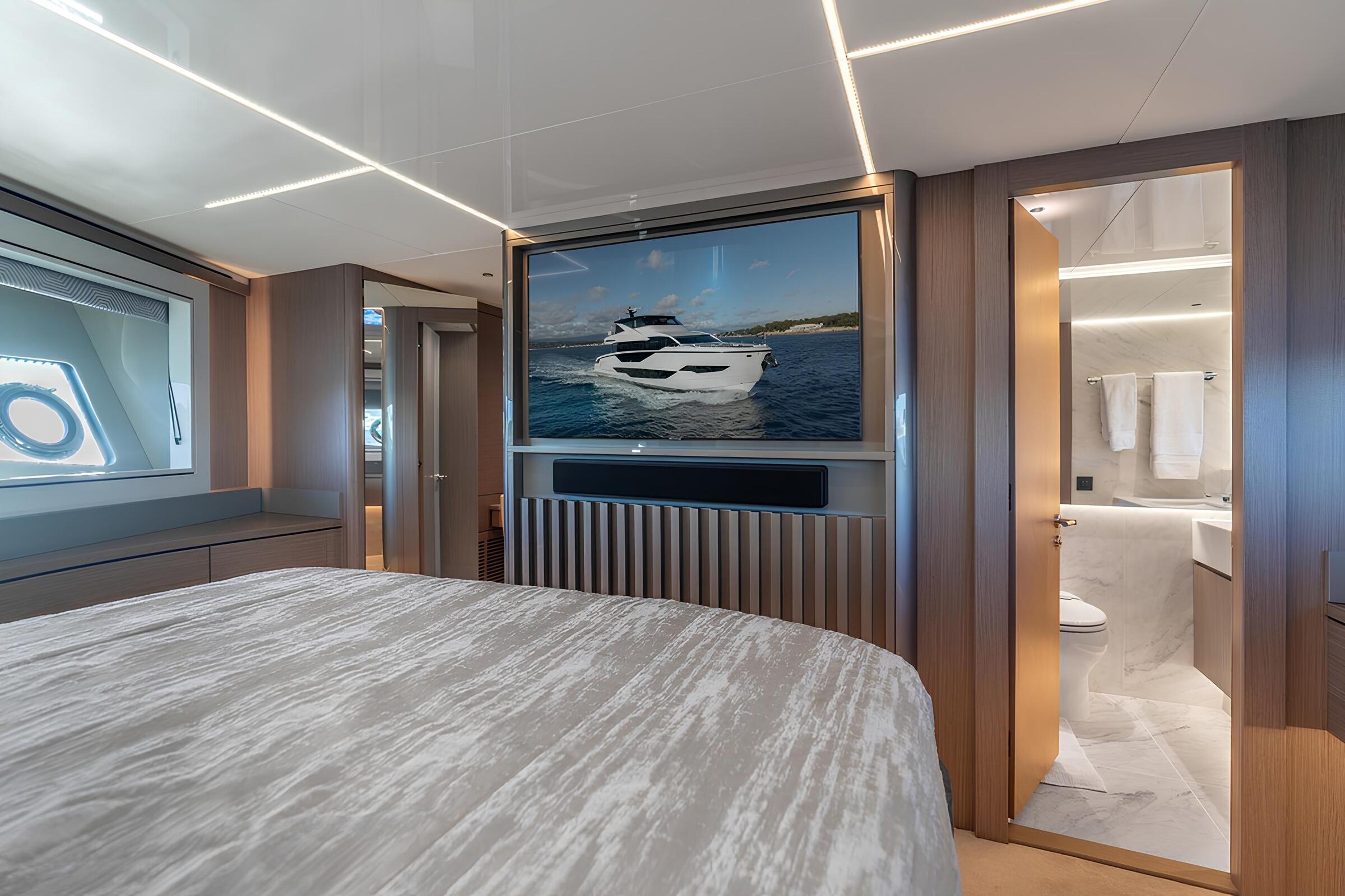 VIP-каюта/VIP cabin