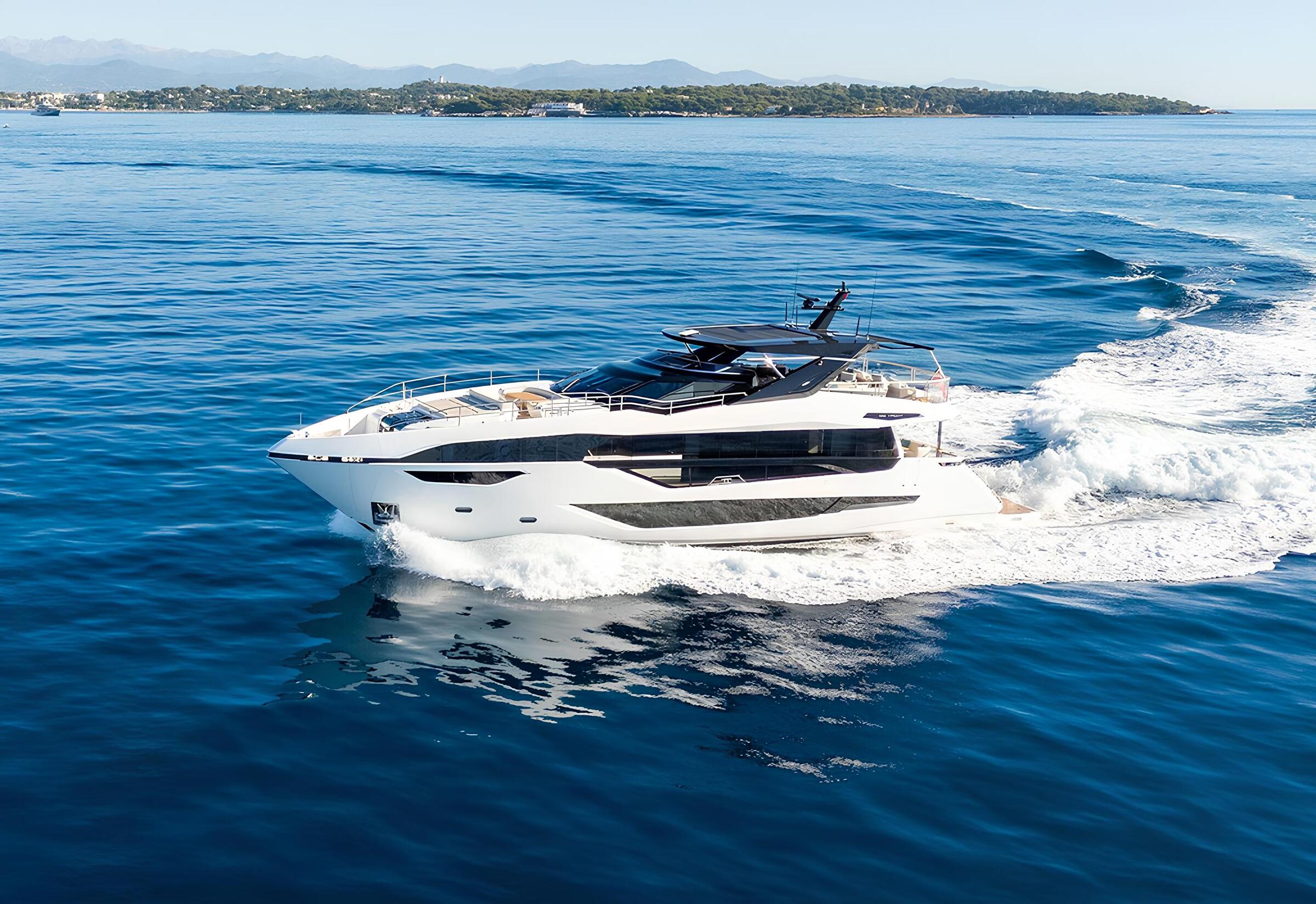 Экстерьер Sunseeker 100 Yacht 2024 MY FAMILY SPIRIT/Exterior Sunseeker 100 Yacht 2024 MY FAMILY SPIRIT