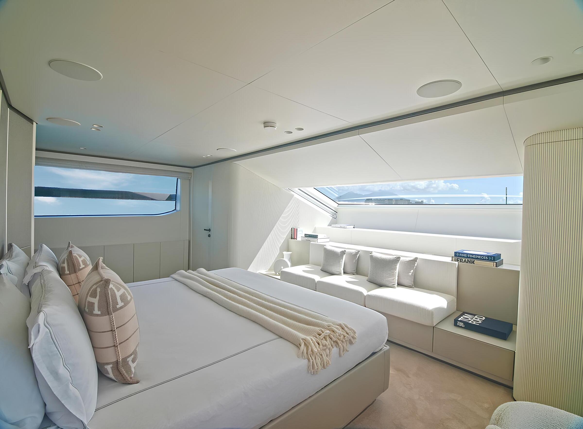 VIP-каюта/VIP cabin