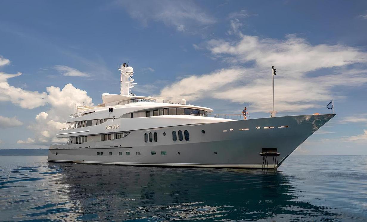 yachtan様　　専用　　(5／１０まで) DREAM Yacht for Charter | Charter m/y DREAM | NAU Yachts