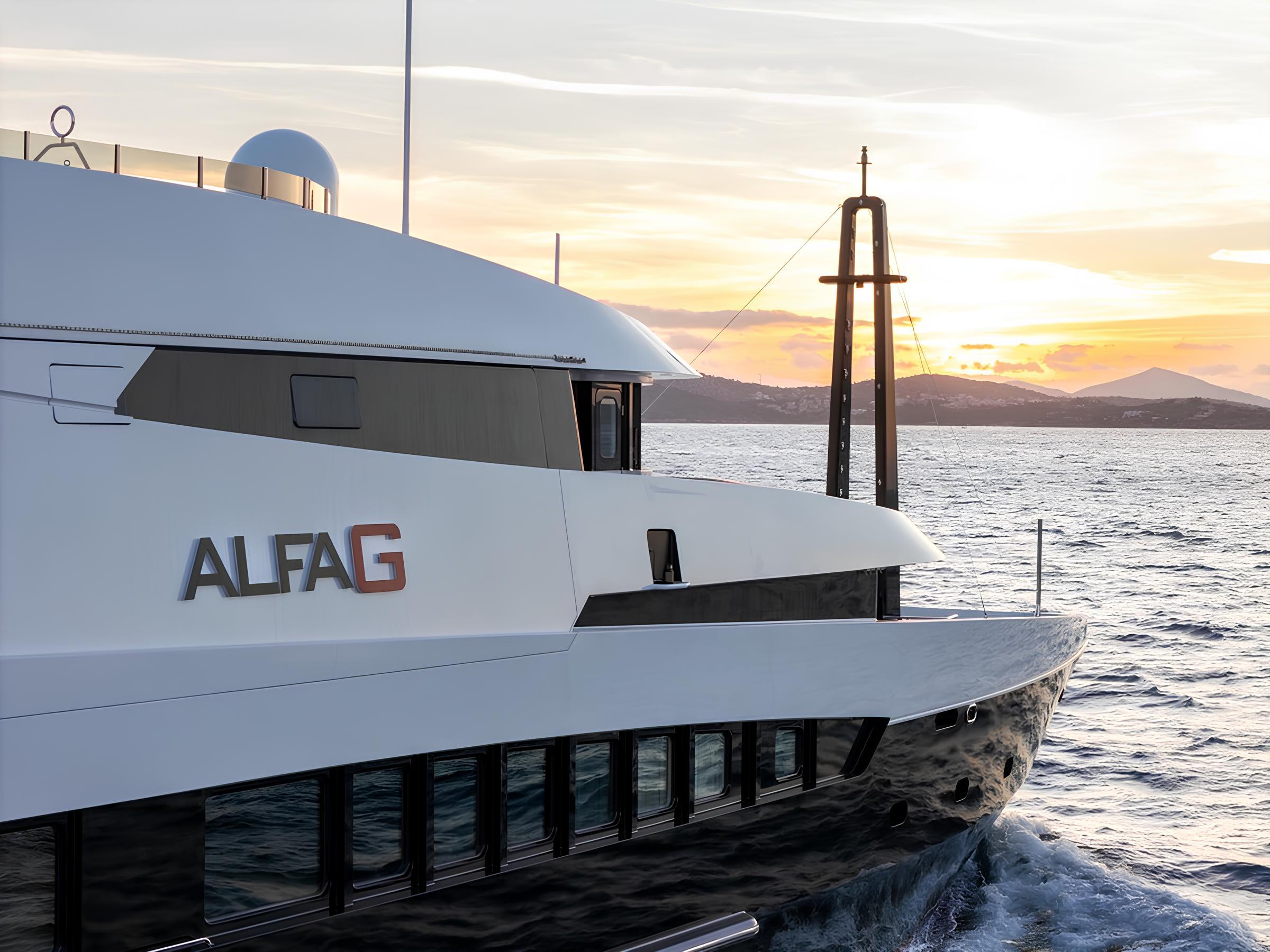 Правый борт/Starboard